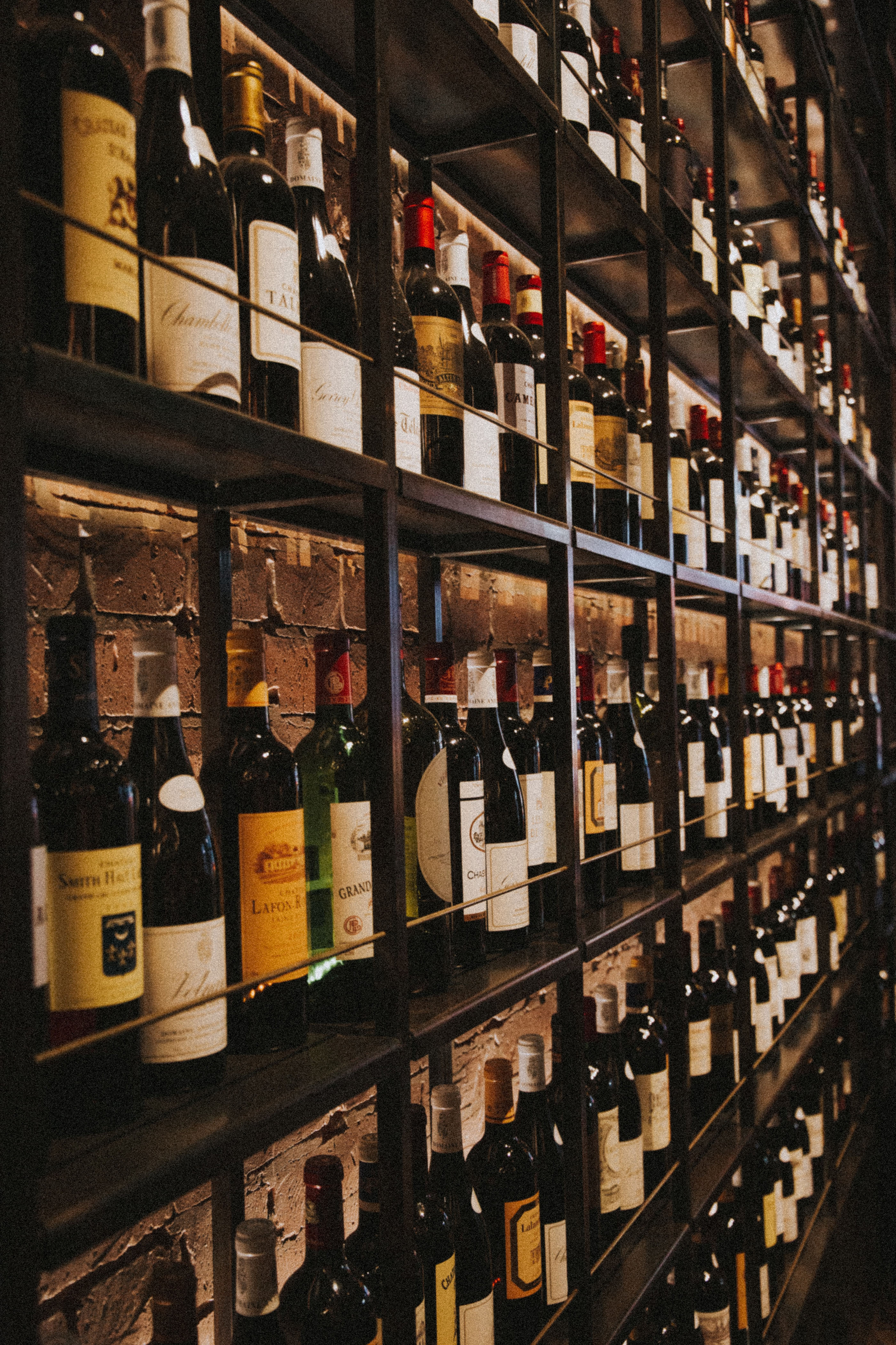 Weinstrasse Adolph GmbH in Köln | Weinhandel & Wein-Direktimporte - Das Beste für den Fachhandel seit 1980 Die Weinstrasse Adolph in Köln bietet Wein-Direktimporte von ausgewählten und exklusiven Weingütern aus aller Welt für den Deutschen Fachhandel. Direkt ab Weingut. Beste Qualität zu besten Konditionen. Weinhandel - Europaweit und aus Übersee.